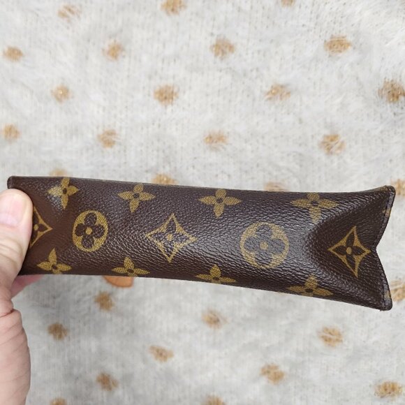 Louis Vuitton Monogram Toilette Bag, Authentic - Picture 3 of 5